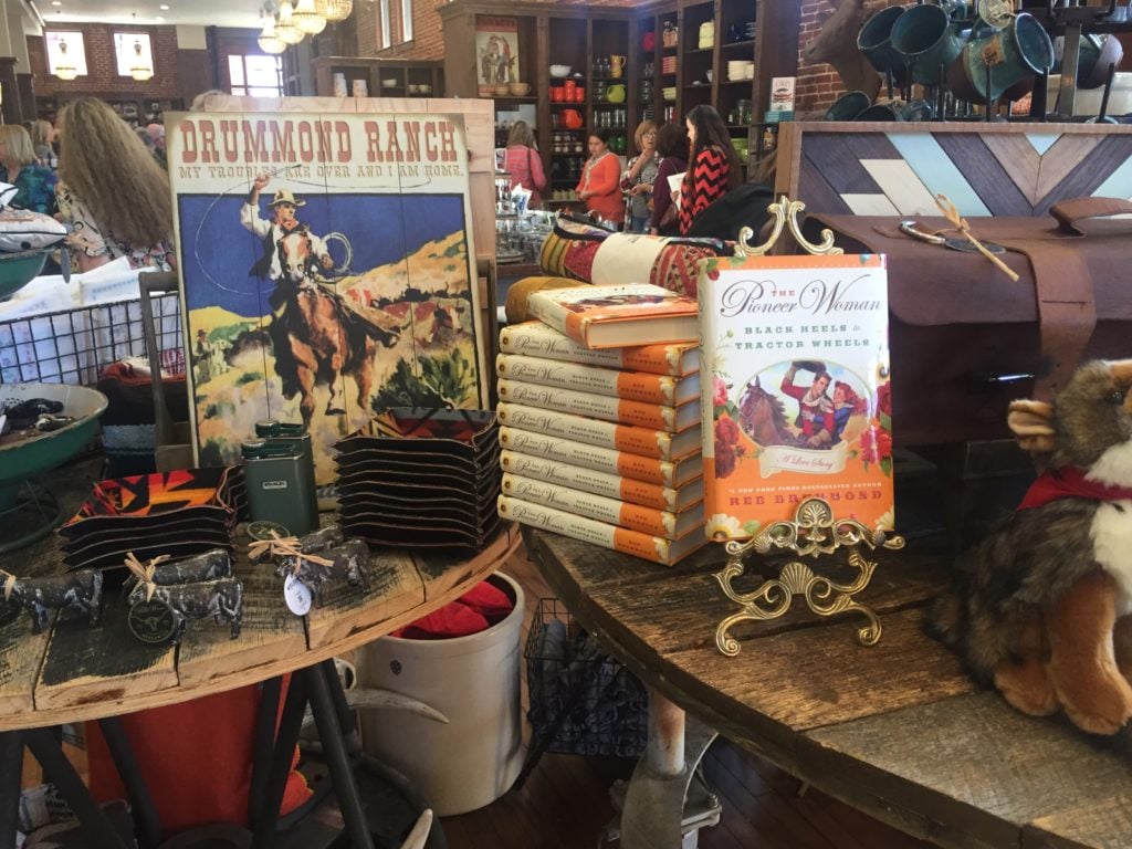 A Trip to The Pioneer Woman Mercantile | Prairie Gal Cookin'