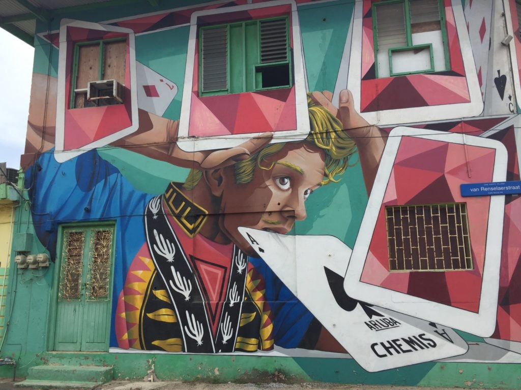 House of Cards mural in Aruba