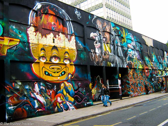 30+ of the Coolest Street Art Murals Around the World