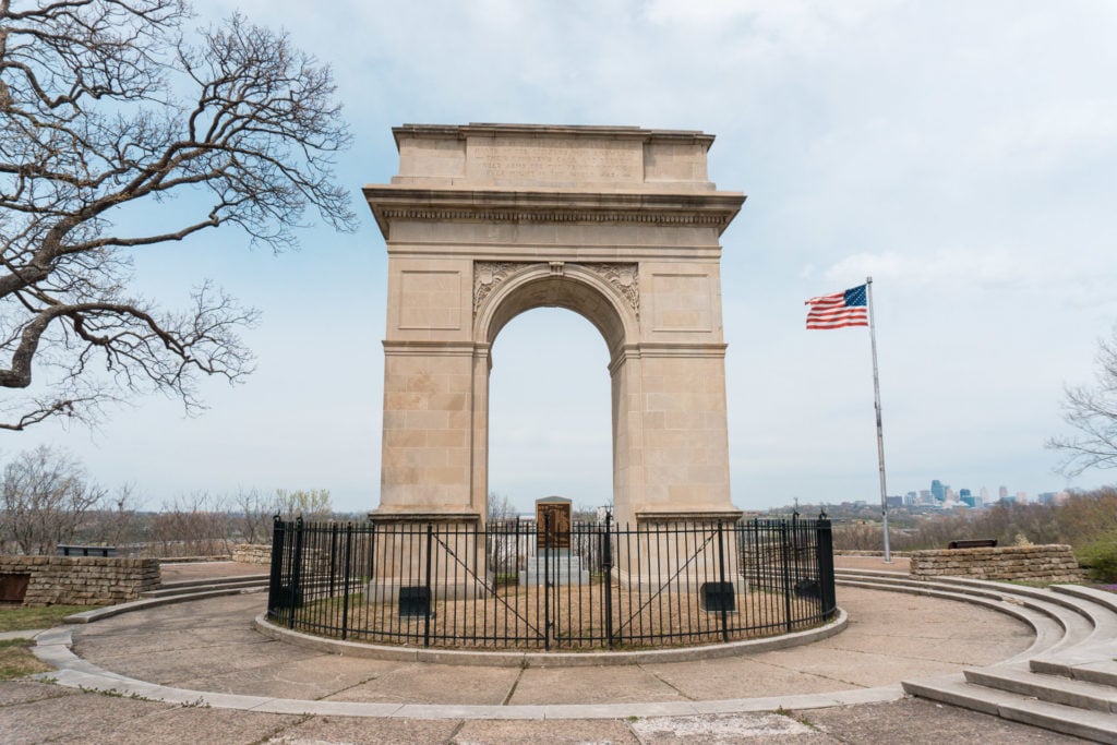 Rosedale Memorial Arch in Kansas City, Kansas