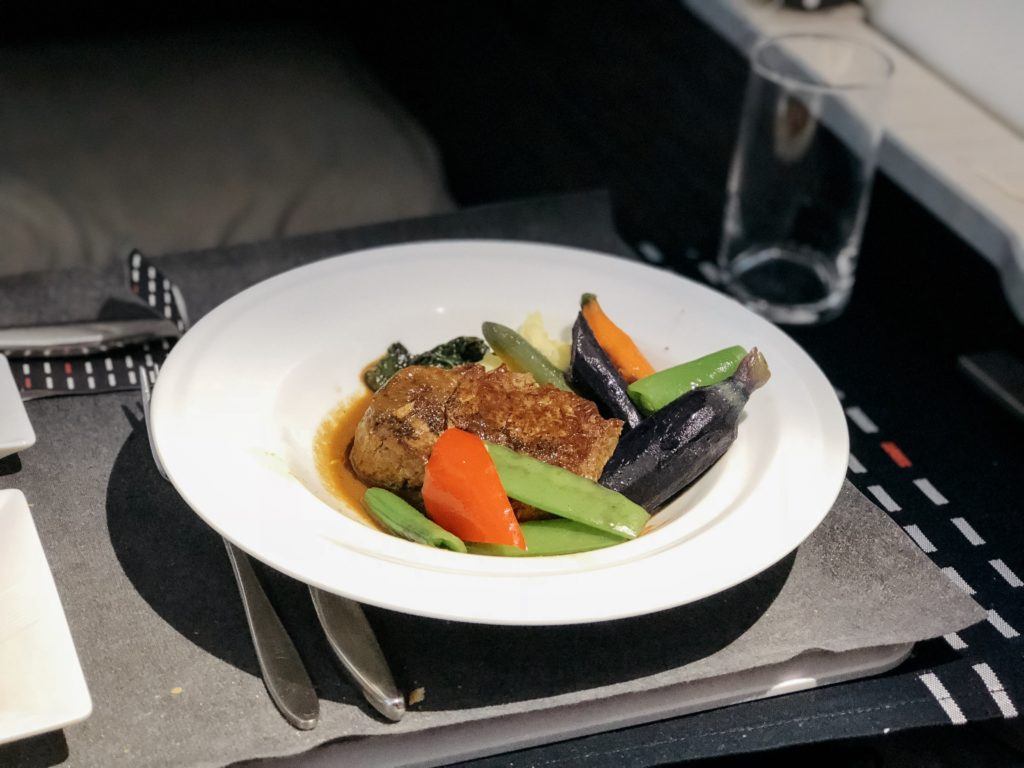 JAL business class meal - Beef tenderloin with assorted vegetables