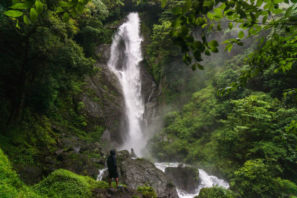 Sendon Todoro (栴壇轟の滝)  Waterfall in Gokanosho, Japan