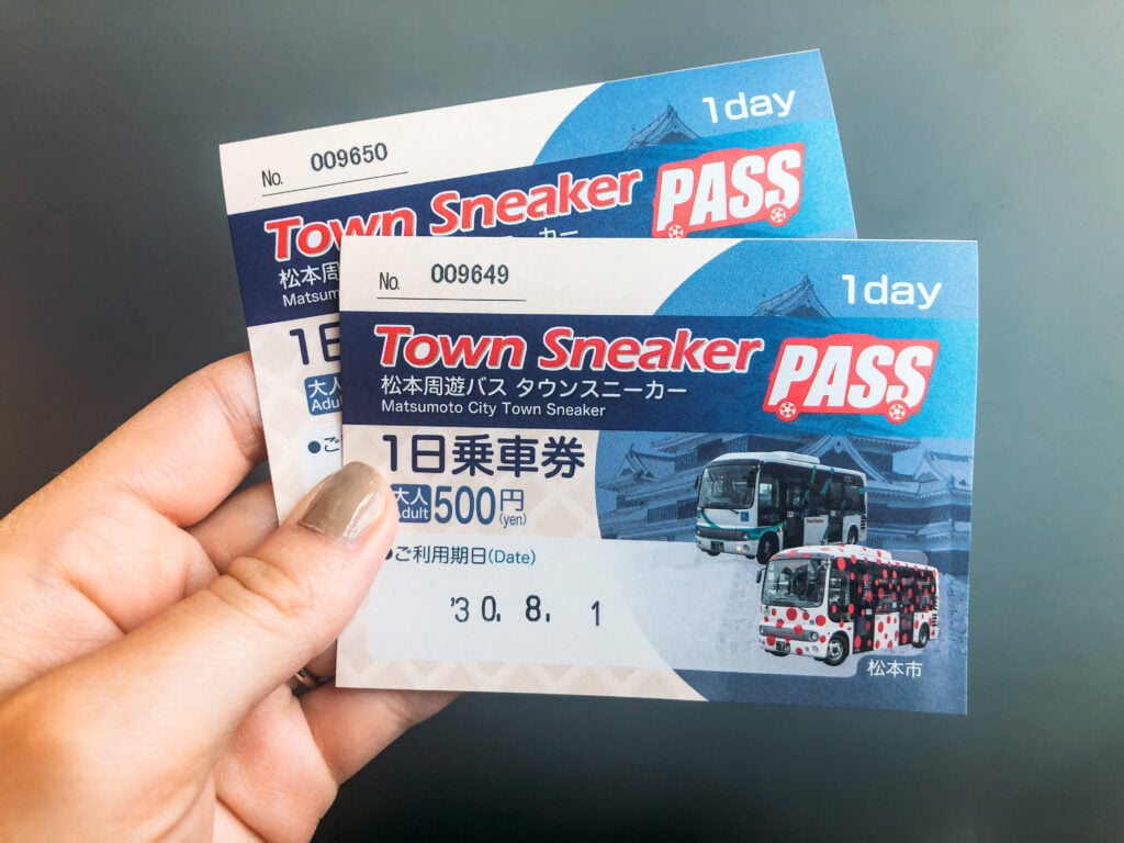 One-day town sneaker pass for Matsumoto Tourist buses